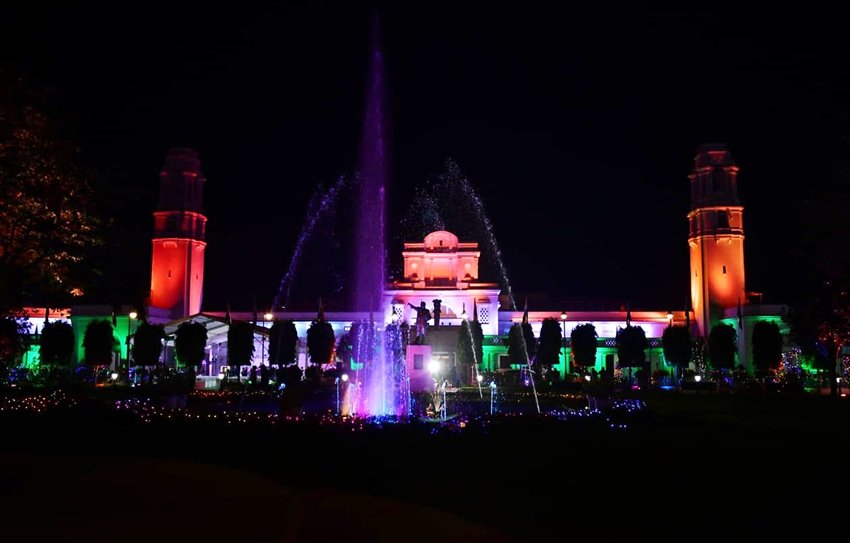 Republic Day Eve Brings Tricolour Glow to Iconic Structures Across the Country