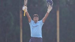 सरफराज खान ने 15 गेंदों पर जड़ा अर्धशतक; अभिषेक शर्मा के एक ओवर में ठोक दिए 30 रन