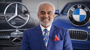 Savji Dholakia Net Worth