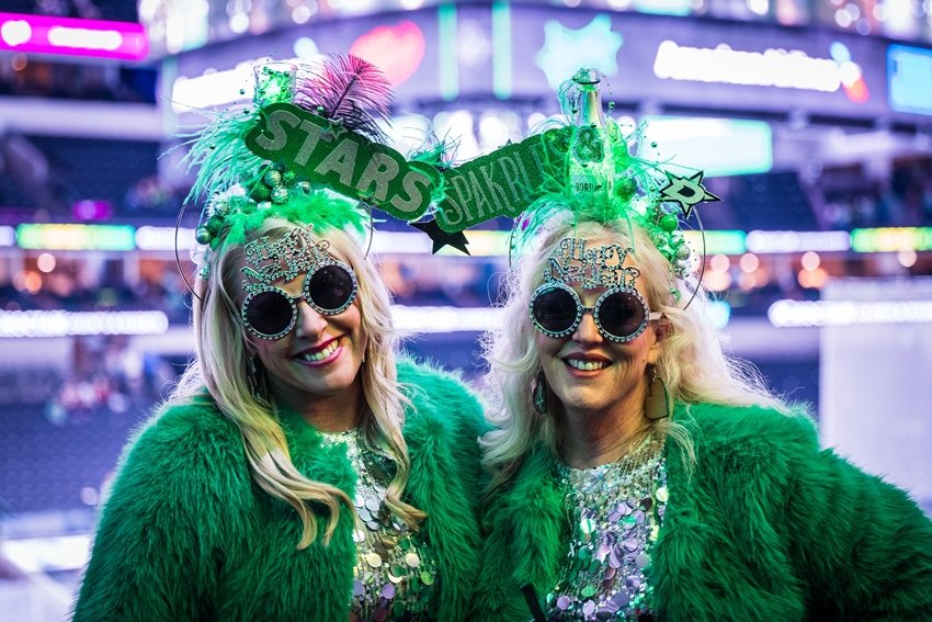 Paris Arc de Triomphe light show
