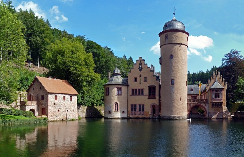 Schloss Mespelbrunn