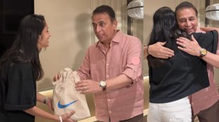 Sunil Gavaskar, Jemimah Rodrigues, jemimah gavaskar bat-shaped guitar