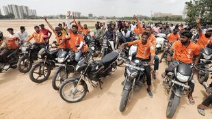 Gig Workers salary, gig workers pension, Swiggy Zomato