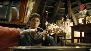 This Is Why Daniel Radcliffe Needed 160 Pairs of Glasses for Harry Potter