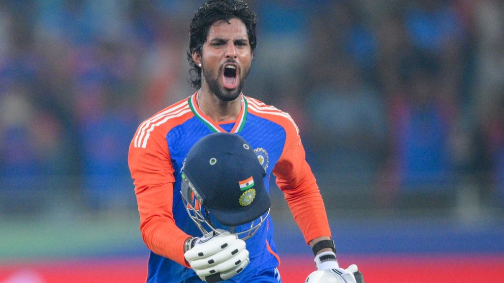 Tilak Varma, IND vs NZ, Team India T20 Squad, IND vs NZ T20 Series, Tilak Varma Injury, Suryakumar Yadav, Tilak Varma Injury Replacement, T20 World Cup 2026 Team India Squad, Team India Playing 11, Suryakumar Yadav Batting