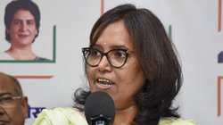 बीएमसी चुनाव में खराब प्रदर्शन के बाद मुंबई कांग्रेस में कलह, वर्षा गायकवाड़ से मांगा इस्तीफा