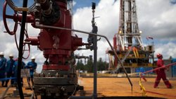 वेनेजुएला के पास है दुनिया का सबसे बड़ा तेल भंडार, अमेरिकी कार्रवाई का बाजारों पर क्या असर पड़ेगा?