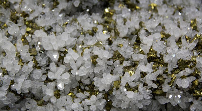 Venezuela gold and oil reserves