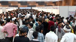 जनसत्ता संपादकीय: युवा देश, घटते मौके- क्या बढ़ती बेरोजगारी रोक रही है ‘विकसित भारत 2047’ की राह?