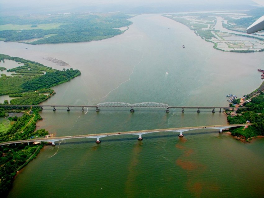 Zuari river Goa