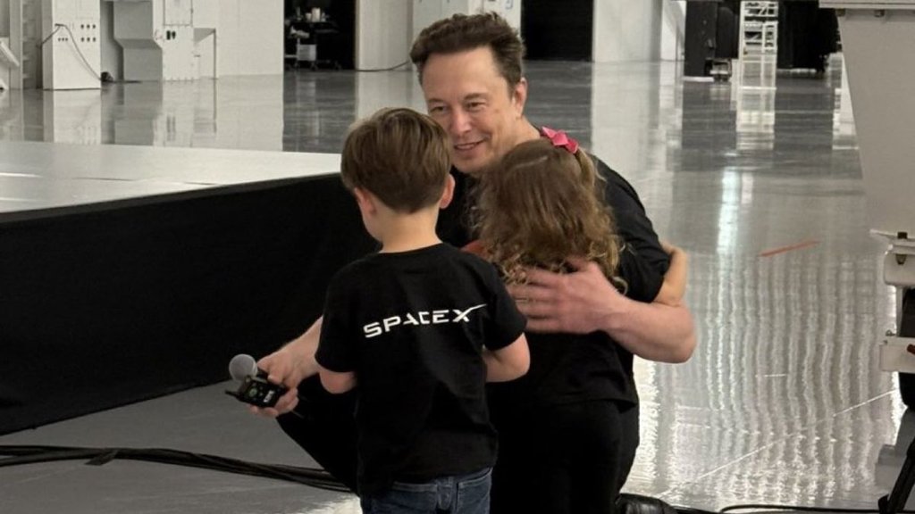 america | elon musk | elon musk son name |