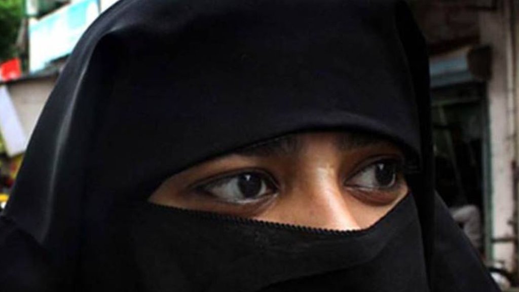 moradabad news, muslim girls, hindu girl wear burqa