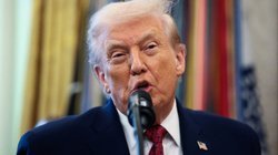 लगातार धमकियों के बाद अब डोनाल्ड ट्रंप ने ईरान सरकार को क्यों बोला Thank You?