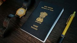 e-Passport: ई-पासपोर्ट क्या है, क्या हैं इसके फायदे और कौन बनवा सकता है? जानें अप्लाई करने का स्टेप-बाय-स्टेप पूरा तरीका…