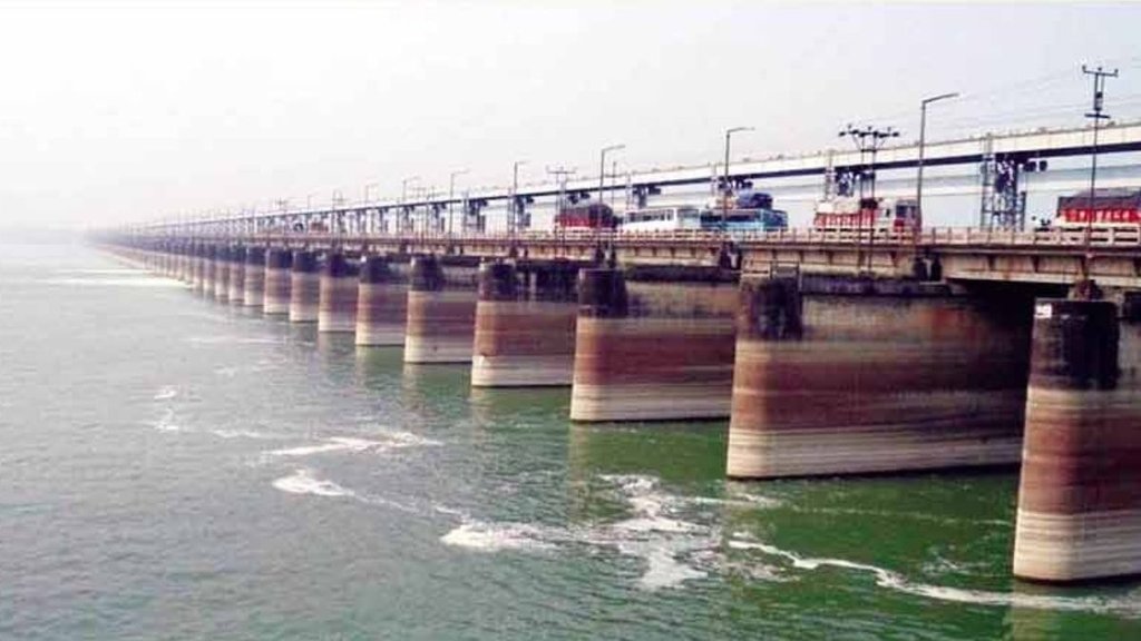 Farakka Treaty, India Bangladesh water dispute, Padma Barrage,