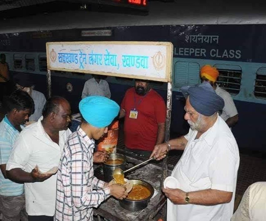 free food train India
