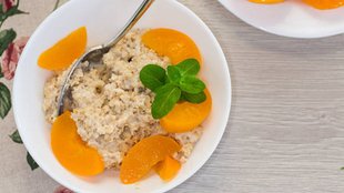 high protein breakfast ideas, meal prep breakfast recipes, quick healthy breakfast, protein smoothie breakfast, easy breakfast recipes, 15 ग्राम प्रोटीन वाला ब्रेकफास्ट, हाई प्रोटीन और हाई फाइबर नाश्ता, सुबह क्या खाएं जिससे एनर्जी मिले, protein rich breakfast for energy, healthy breakfast ideas for busy mornings, overnight oats recipes, chia pudding breakfast, high protein breakfast recipes, healthy breakfast recipes, वजन घटाने के लिए ब्रेकफास्ट, दिनभर एनर्जी देने वाला नाश्ता, सुबह के लिए हेल्दी नाश्ता