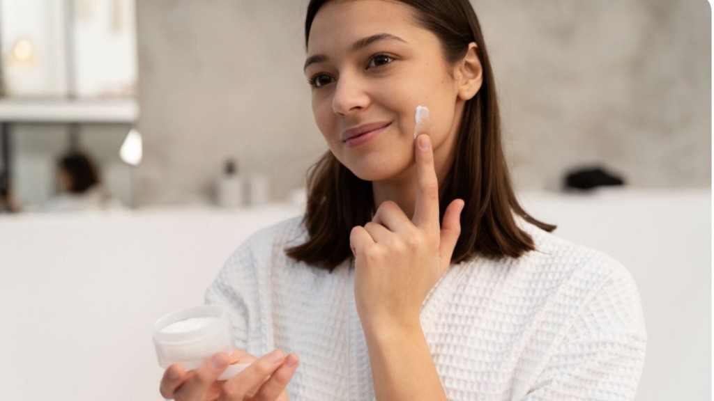 homemade night cream, glowing skin, homemade night cream at home