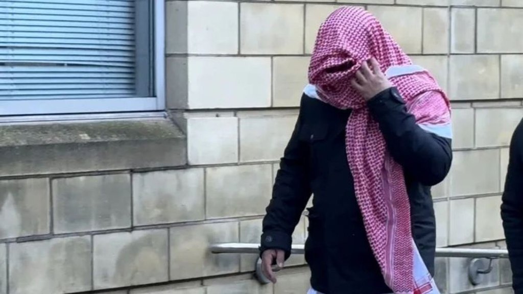 Northampton, Northampton crown court, mosque, imam