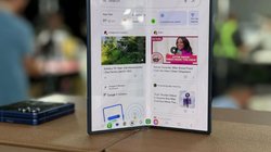 Motorola Razr Fold: नोटबुक स्टाइल वाला पहला मोटोरोला फोन जल्द होगा लॉन्च, सैमसंग के टक्कर देने की तैयारी, जानें क्या होगा खास