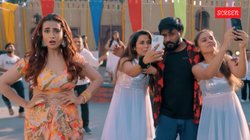 दग़ाबाज़ रंगबाज़: अक्षरा सिंह ने एक्स बॉयफ्रेंड पवन सिंह पर कसा तंज, कमर टच करने वाली घटना पर बना डाला गाना