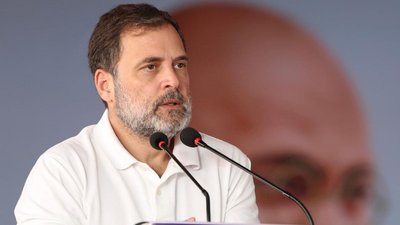 ‘चुन-चुनकर खास वर्गों…’, राहुल गांधी ने SIR को लेकर उठाए सवाल