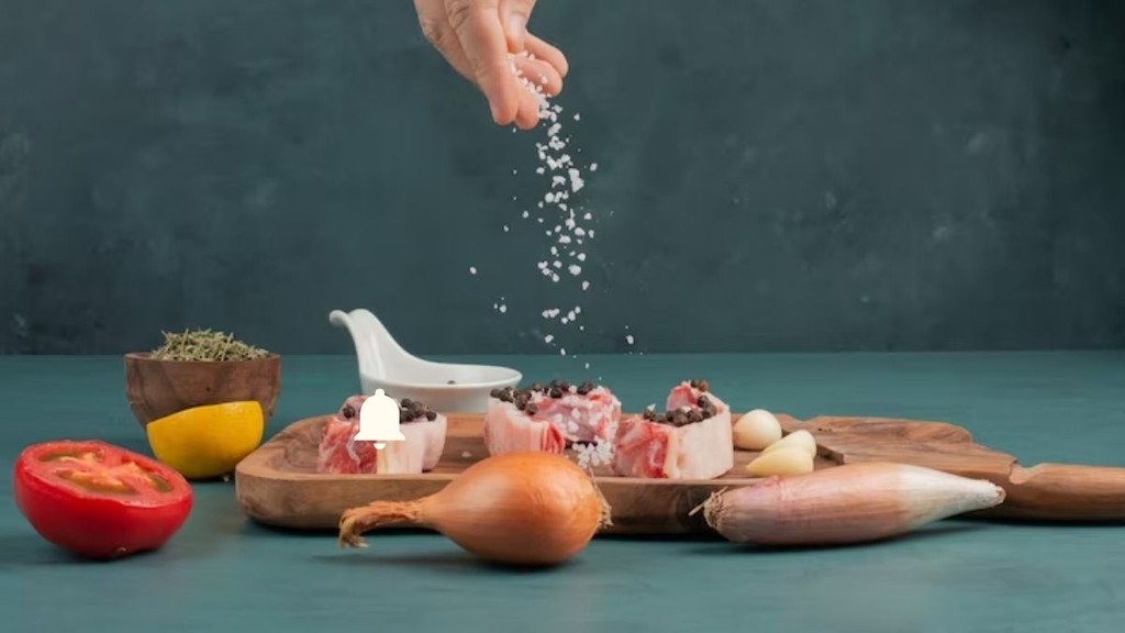 No salt after 7 PM benefits, Hansa Yogendra health tips Hindi, 21 days no salt challenge results, शाम को नमक न खाने के फायदे,