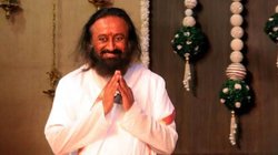 पहली नजर में कोई आरोप नहीं…’, जमीन हड़पने के मामले में श्री श्री रवि शंकर के खिलाफ जांच पर कोर्ट ने लगाई रोक