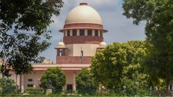 ‘आप खुद को क्या समझते हैं?’ संसद से सावरकर की तस्वीर हटाने की याचिका खारिज, सुप्रीम कोर्ट बोला- अदालतों का समय बर्बाद कर रहे