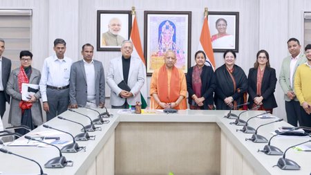 सीएम योगी ने ‘मिशन कर्मयोगी’ के तहत राज्य में हुई प्रगति की समीक्षा की, बोले- सभी ट्रेनिंग सेंटर्स के लिए कैपेसिटी बिल्डिंग पाठ्यक्रम अवश्य बनाएं