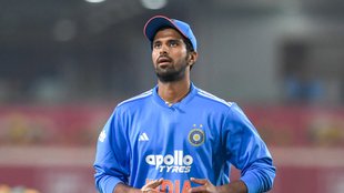 T20 World Cup 2026 Washington Sundar Doubtful Three Replacement Options Team India Squad Riyan Parag Ayush Badoni Shahbaz Ahmed