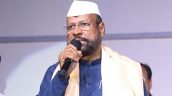 मंदिर पहुंचे शिवसेना विधायक अब्दुल सत्तार तो बीजेपी कार्यकर्ताओं ने गोमूत्र से किया ‘शुद्धिकरण’