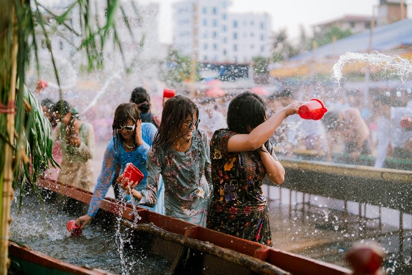 Comparing Holi and Songkran Festivals