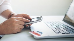 5 साल में 11 गुना बढ़ा डिजिटल ट्रांजैक्शन, UPI ने कैश को पीछे छोड़ा, वित्त मंत्रालय की रिपोर्ट की 5 बड़ी बातें