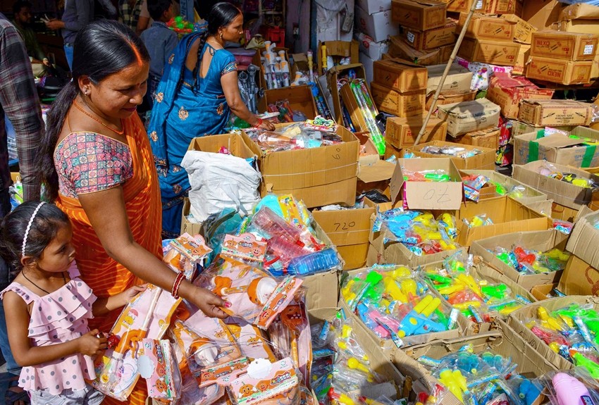 Festive markets India Holi