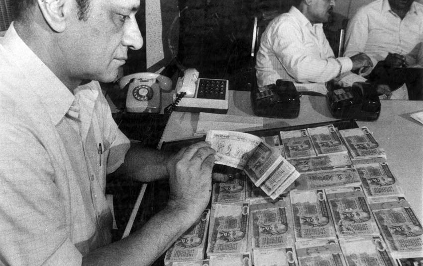 Ashoka Pillar on Indian currency history