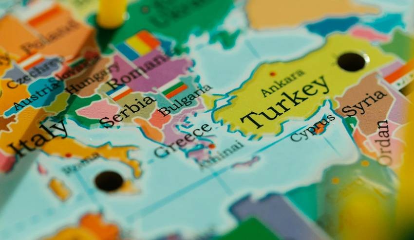 Iran sea border countries