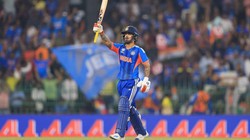 इशान ने पाकिस्तान के खिलाफ 77 रन की पारी खेल बनाए 2 बड़े रिकॉर्ड, गंभीर को पीछे छोड़ा; 19 साल पुराने रिकॉर्ड की बराबरी की