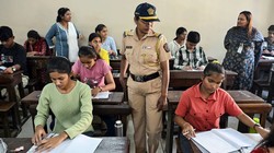 महाराष्ट्र बोर्ड एग्जाम में पहले ही दिन सामने आए नकल के मामले, 23 लोगों पर FIR; सेंटर पर तैनात होगा भारी पुलिस बल