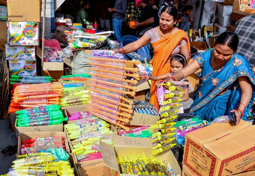 Holi Excitement Builds as Vendors Stock Colors and Pichkaris