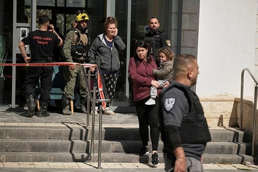 Massive Strikes Hit Tehran as US and Israel Target Iran