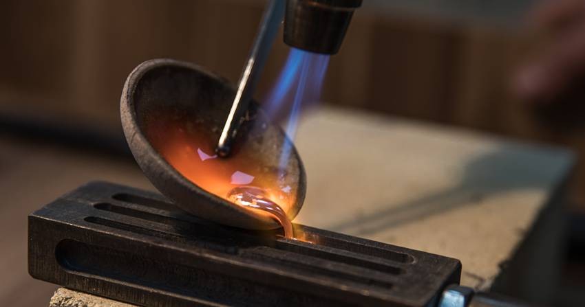 gold used in medical treatment