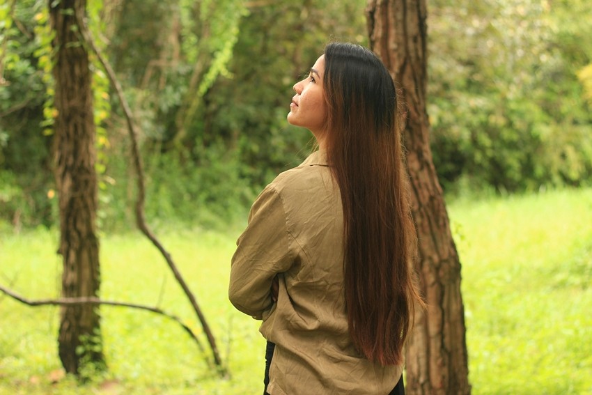 Nutrient-Rich Waters That Strengthen Hair from Root to Tip