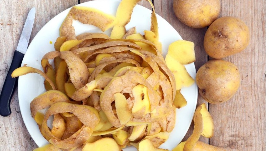 Potato peels , Potato peels compost, aloo ke chilke ki khad