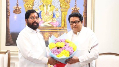 राज ठाकरे ने एकनाथ शिंदे से की मुलाकात, मुंबई में सियासी हलचल तेज