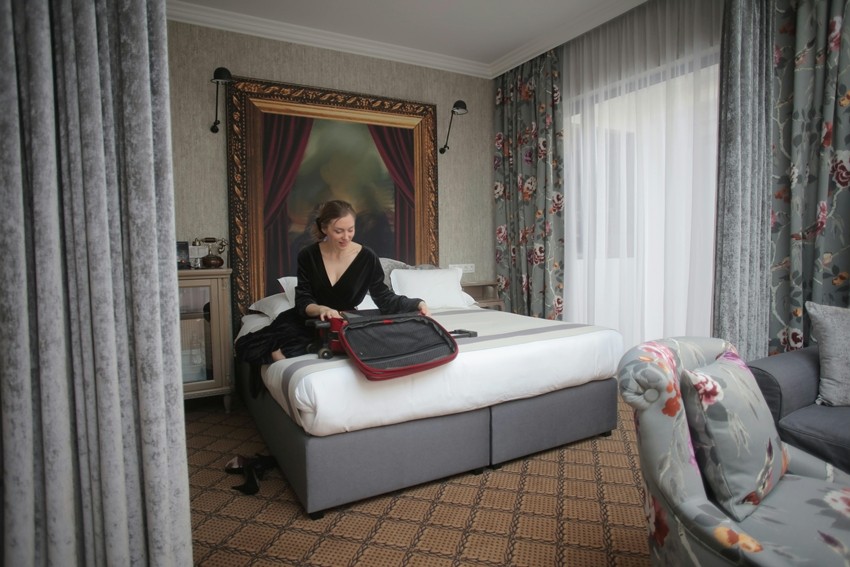 Spy camera detection tips