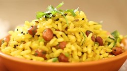 शाम के नाश्ते में मुरमुरे से बनाएं ‘सुशीला’, शेफ संजीव कपूर से जानें आसान रेसिपी