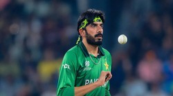 उस्मान तारिक ने 24 गेंदों पर दिए 24 रन, 14 साल बाद पाकिस्तान ने स्पिनर्स से कराए 18 ओवर; 3 भारतीय डक पर आउट