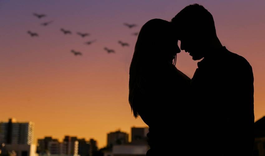 Red clothes banned on Valentine’s Day,