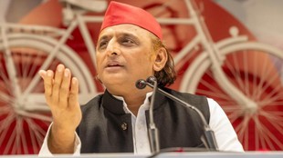 Akhilesh Yadav, Yogi adityanath, akhilesh yadav, shankaracharya controversy